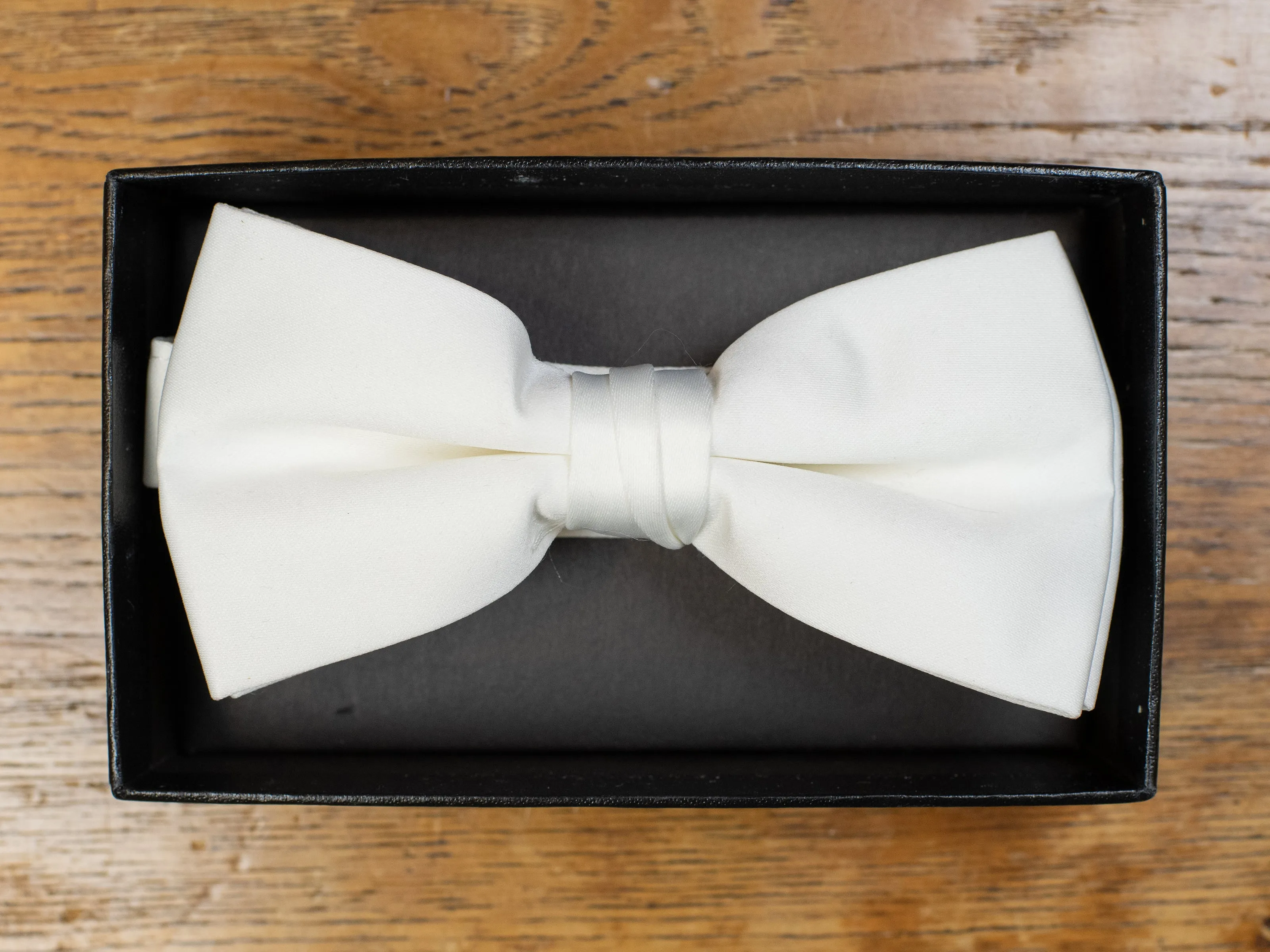 Boy's Bow Tie 30095 Ivory