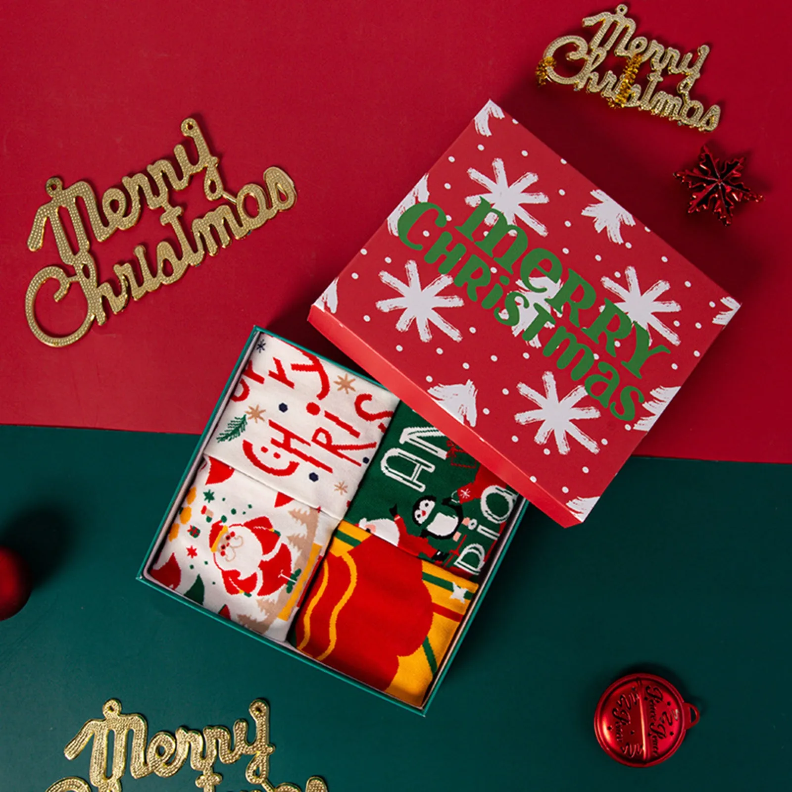 CHRISTMAS THEME SOCKS GIFT BOX