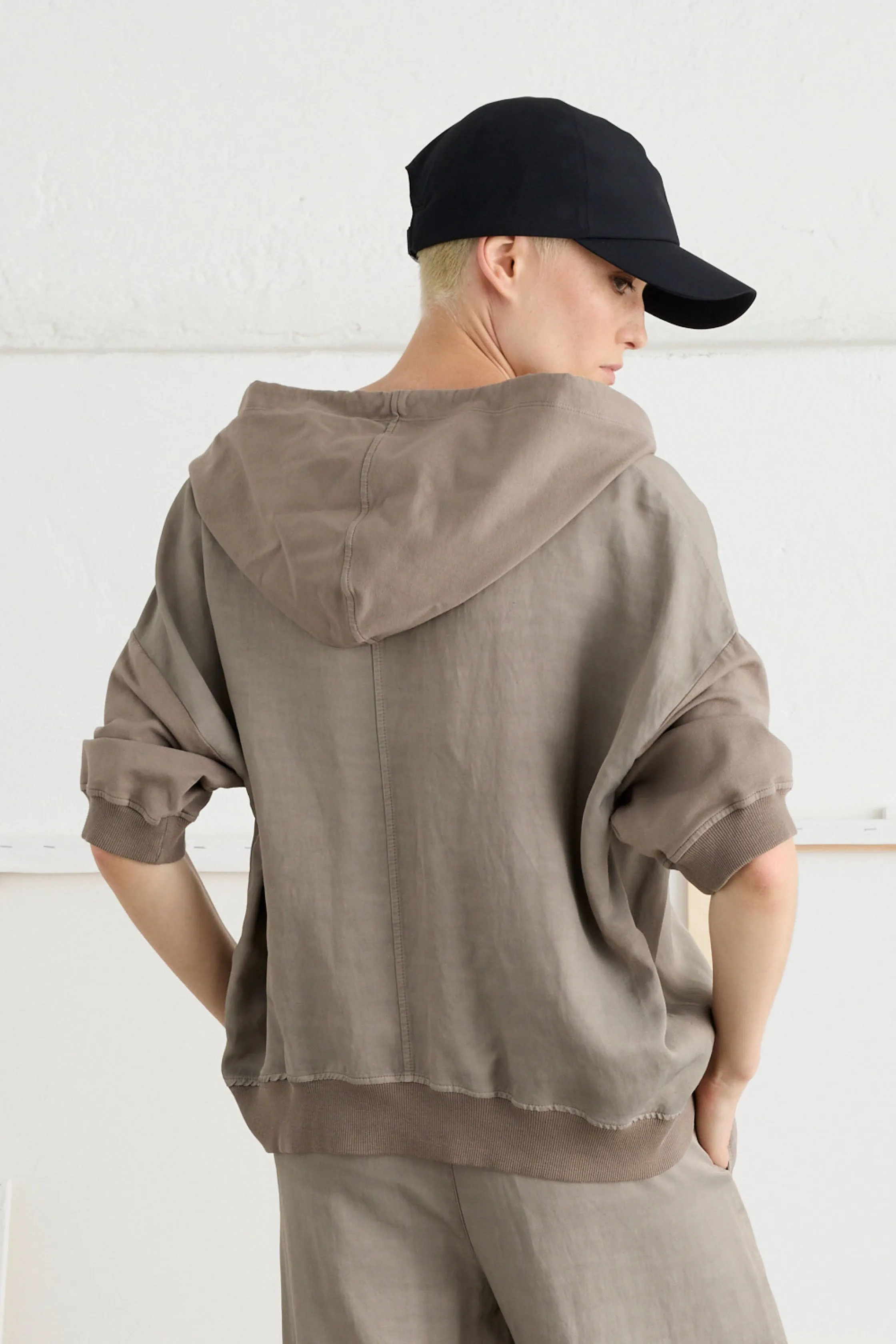 Cropped Hoodie Sweatshirt Viscose and Linen Garment-Dyed 46DU 7083