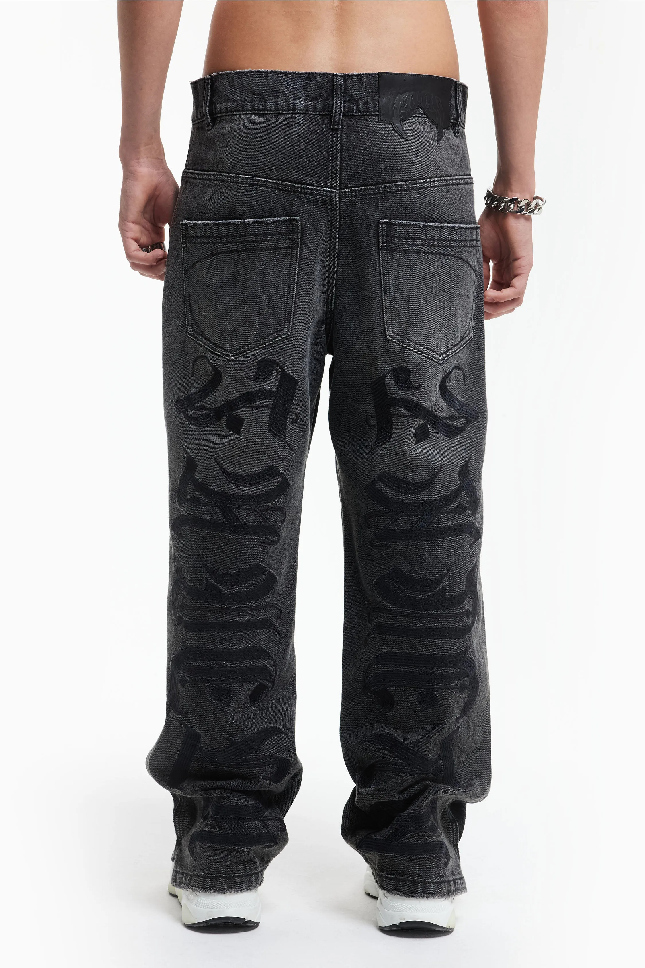 FAVELA FAVELA EMBROIDERY BLACK WASHED DENIM