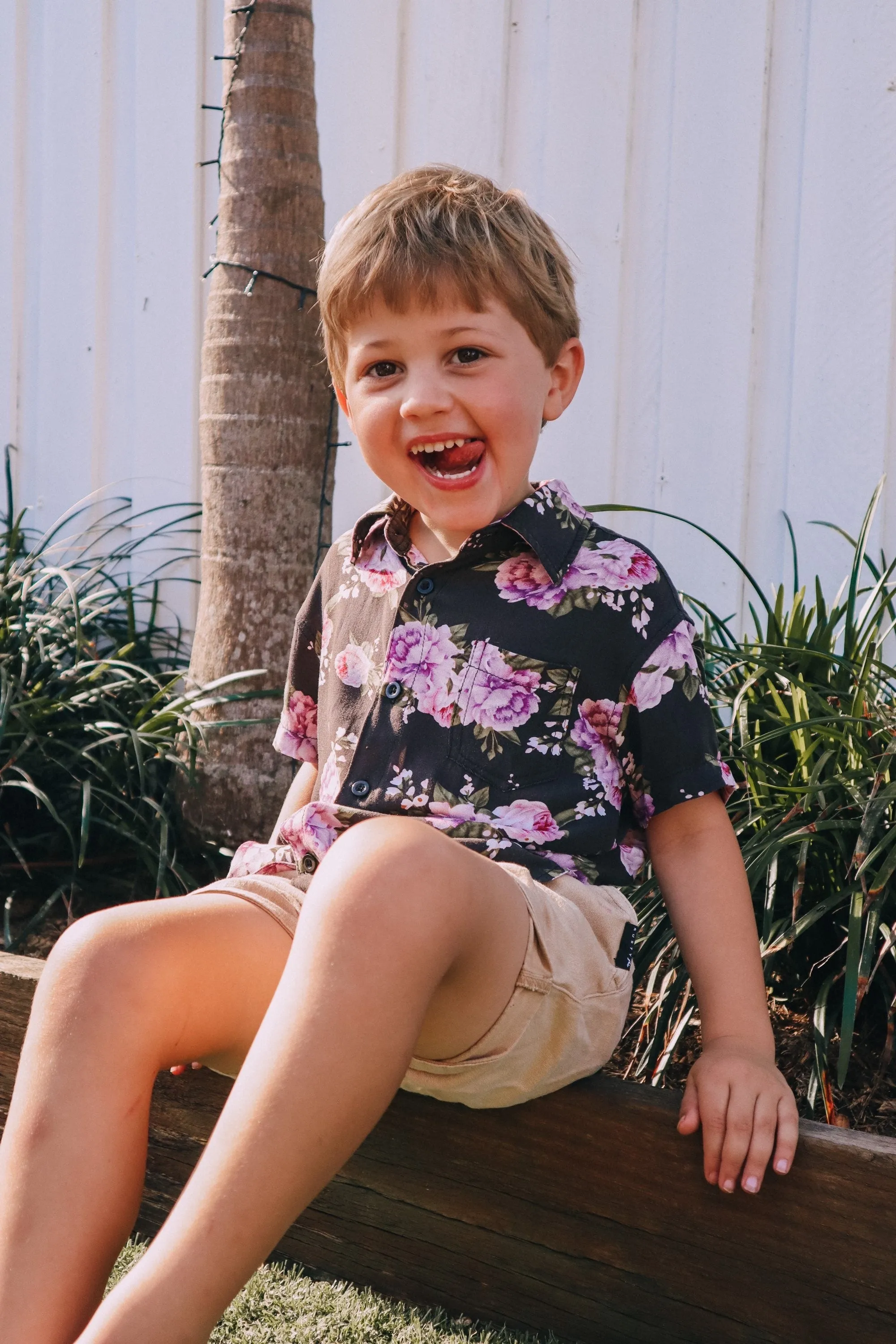 Kid's Button Up Shirt - Exclusive Washed Out Print