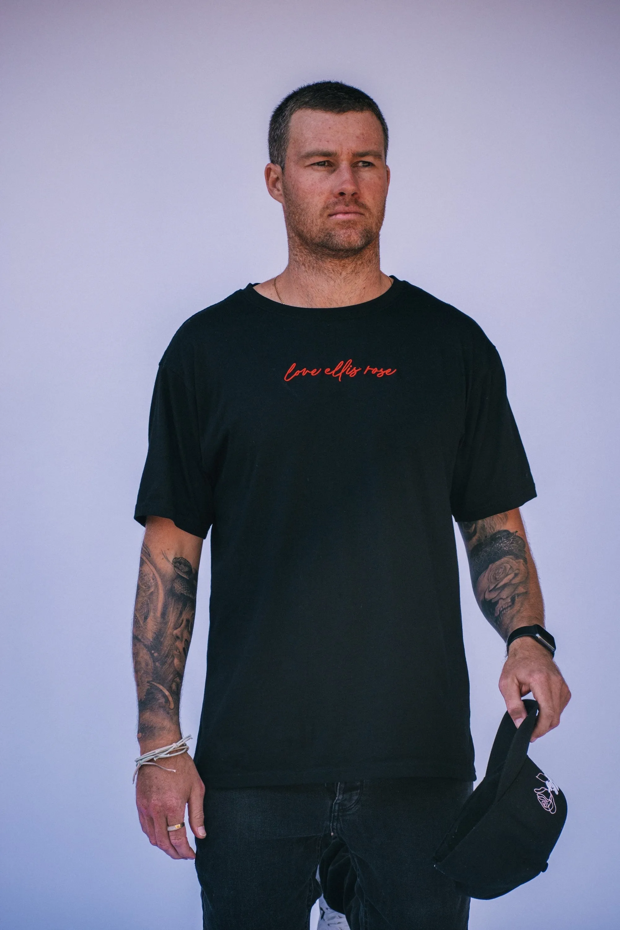 Men's Love Ellis Rose Oversized Tee - Black & Red