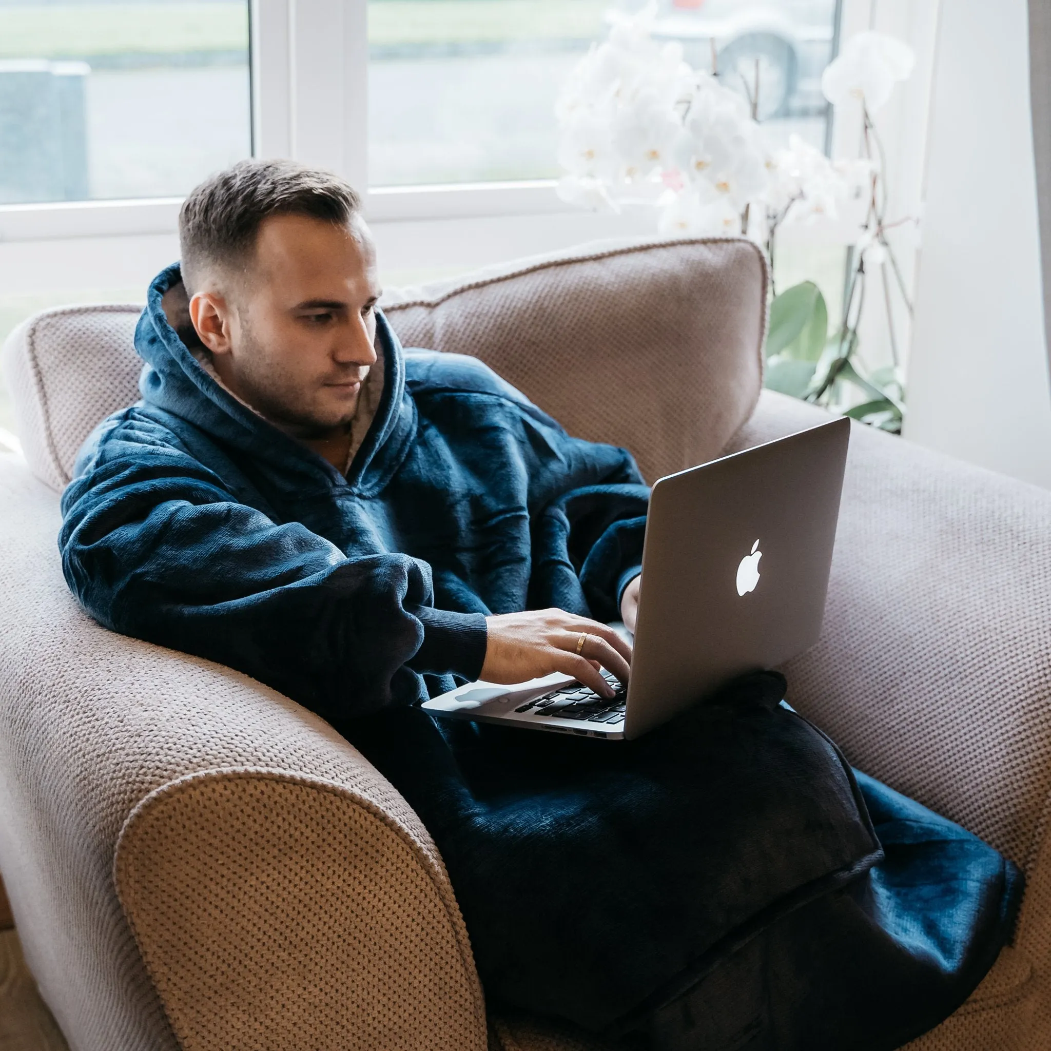 Navy - Hoodie Blanket